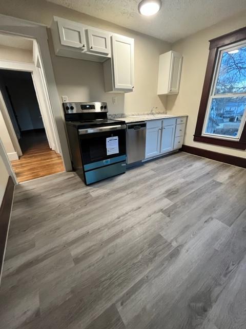 Photo - 252 E 3rd St