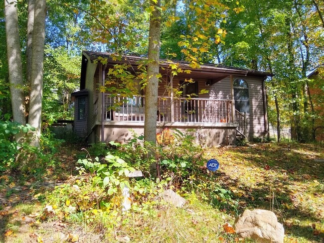 Photo - 72 Goose Hollow Rd House