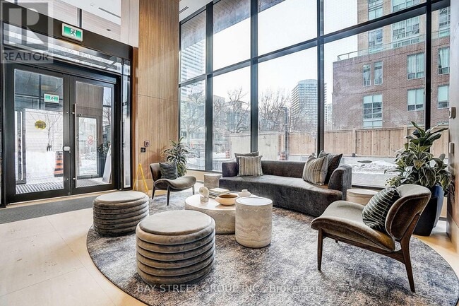 Photo - 36 Olive Ave Unité 1908