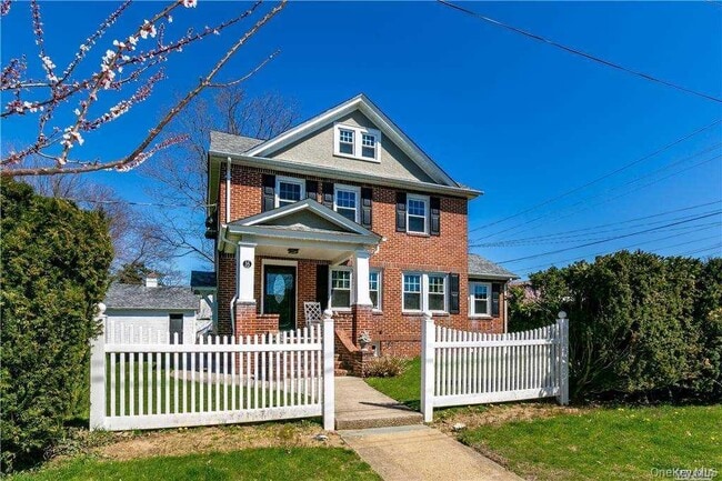 Photo - 16 Union Ave
