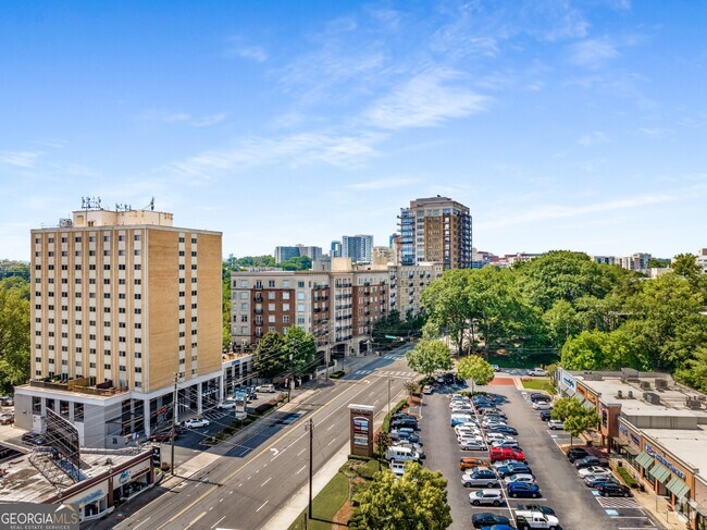 Building Photo - 2285 Peachtree St NE Unit 608 Rental