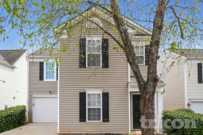 Building Photo - 4504 Valendra Dr
