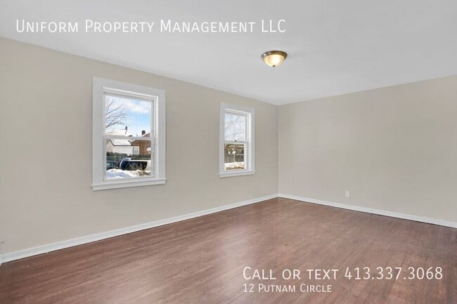 Photo - 12 Putnam Cir