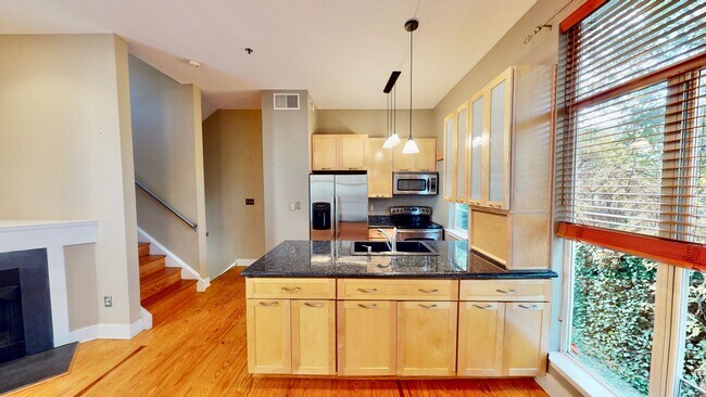 Photo - 2062 Atherton Heights Ln