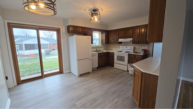 Photo - 432 Hickory Ln