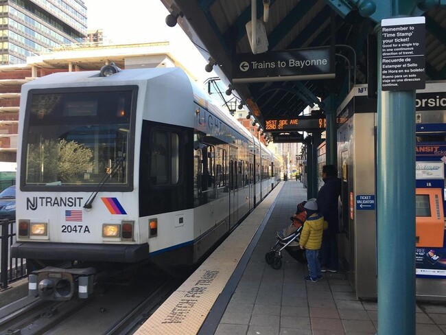 Building Photo - 965 Avenue C Unit 31