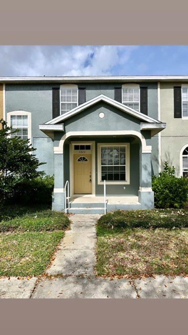 Building Photo - 3/2 with loft Windermere Town home in Summerport! 2 car garage! June 10, 2026!