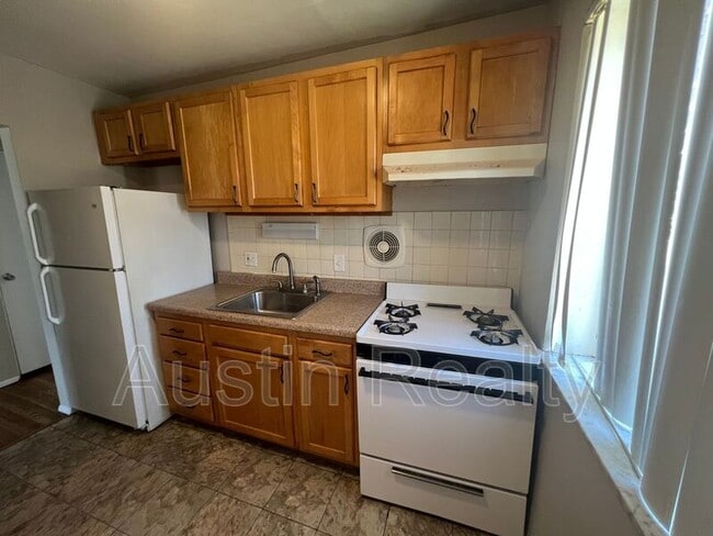 Photo - 9111 Olive Blvd Unidad 2c