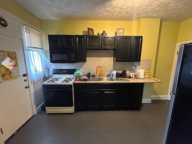 Photo - 2843 W Garrison Ave