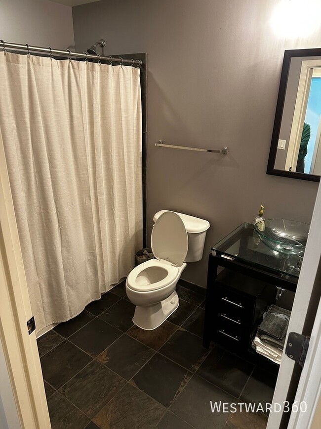 Photo - 225 S Sangamon-407 Unit 407