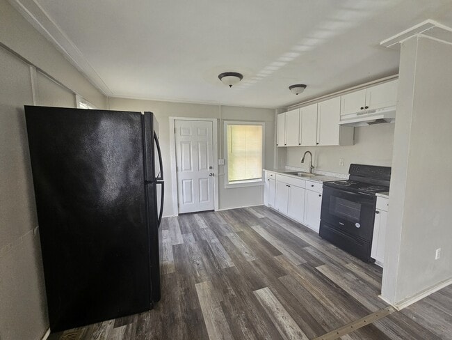 Photo - 108 Hilton St