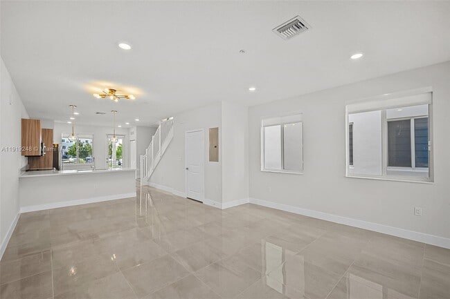 Photo - 10270 NW 66th St Unit 110