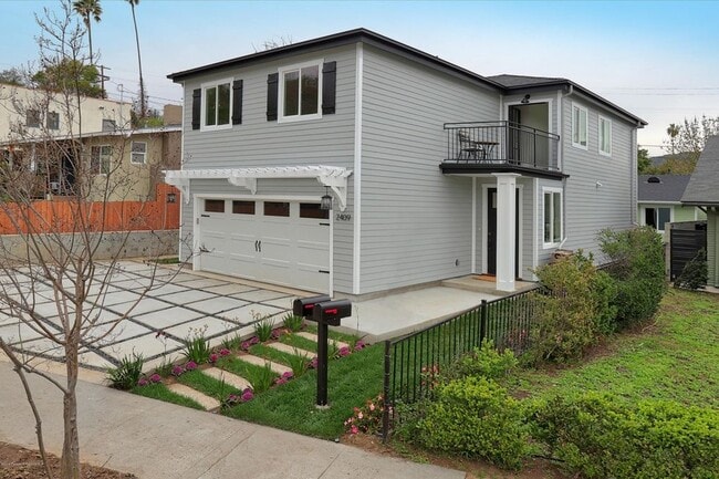 2409 Langdale Ave