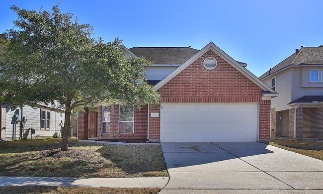 Building Photo - For Lease | 4 Bed, 2.5 Bath |2,314 Sq Ft |... Rental