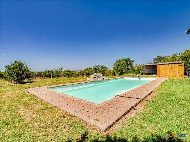 Photo - 7700 Fm 1339