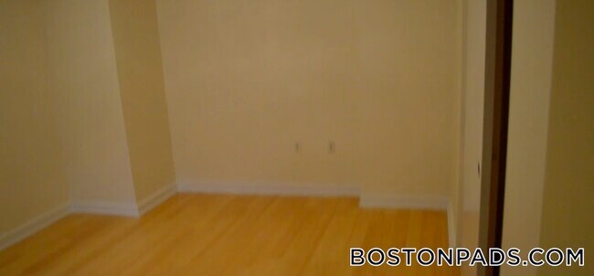 Building Photo - 40 Boylston St