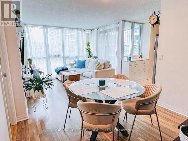 Photo - 12 Yonge St Unit 602