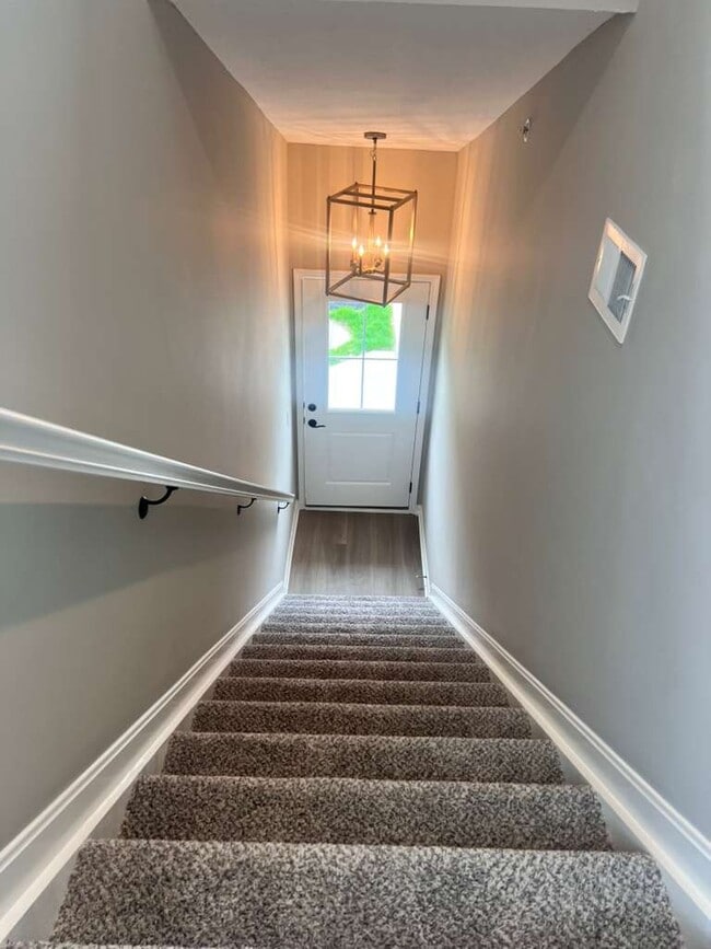 Building Photo - 2659 Verdant Ln Unit kimbel