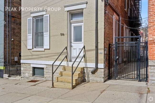 Building Photo - 516 E 13th St Unit 6 Rental