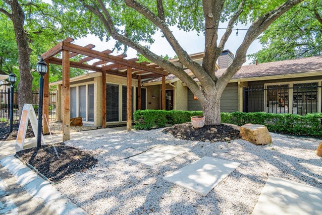 Photo - The Garrison