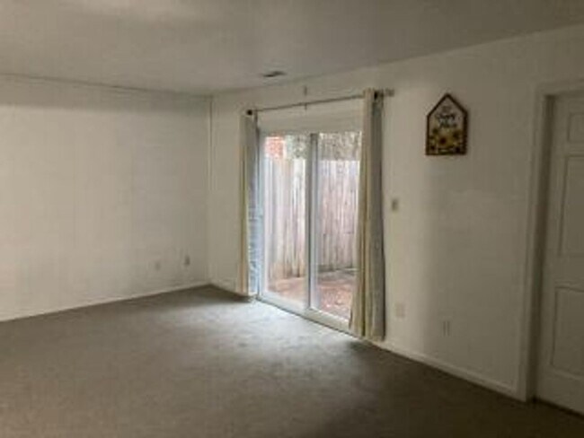 Photo - Call Sabrina Thomas at 757-767-0767 for more information