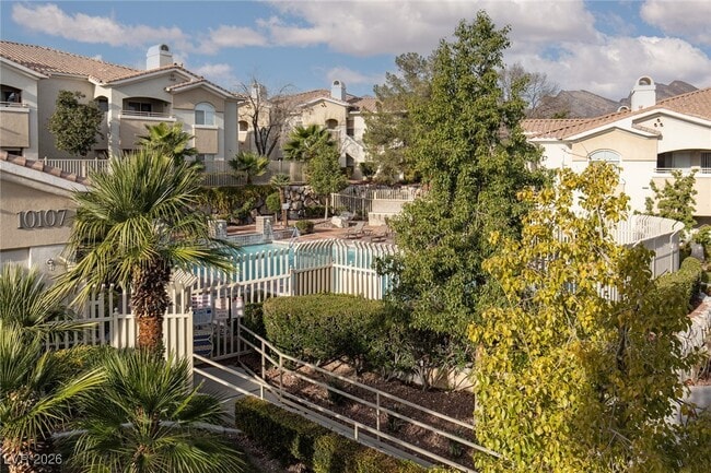 Photo - 10109 Jacob Pl Unidad 203