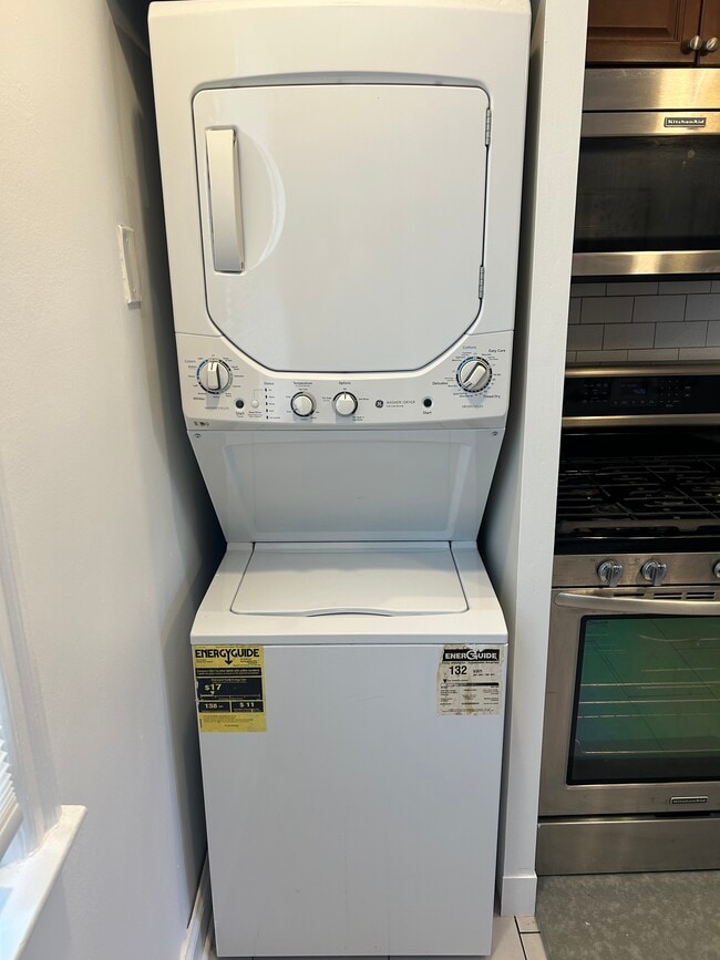 Photo - 445 Morris Ave Unit B5