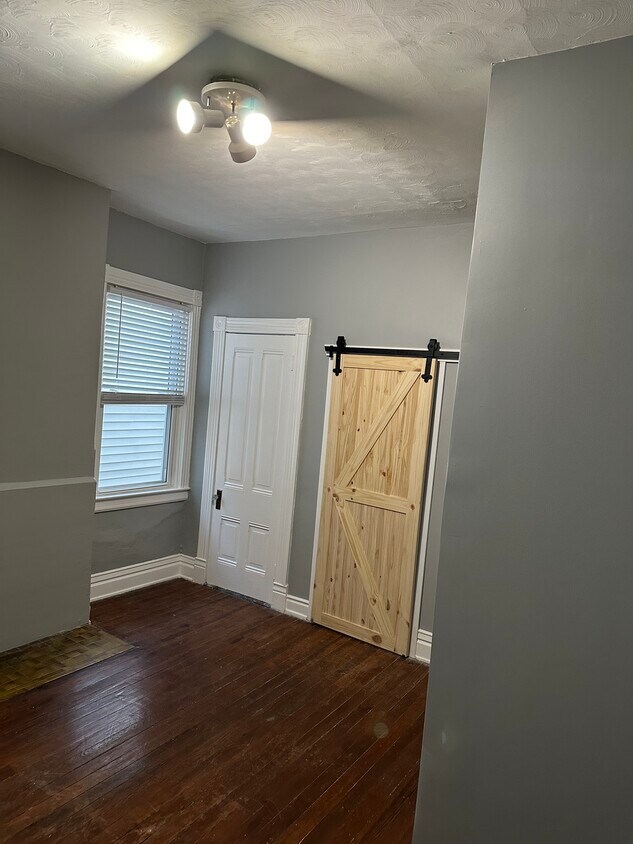 Photo - 4002 Southern Pky (Louisville, KY)