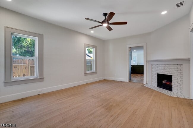 Photo - 4058 39th Ave N