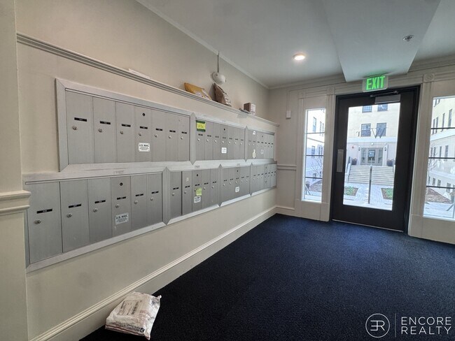1200 Massachusetts Ave Unit 103