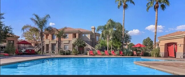 Photo - 1941 S Pierpont Unidad 2035