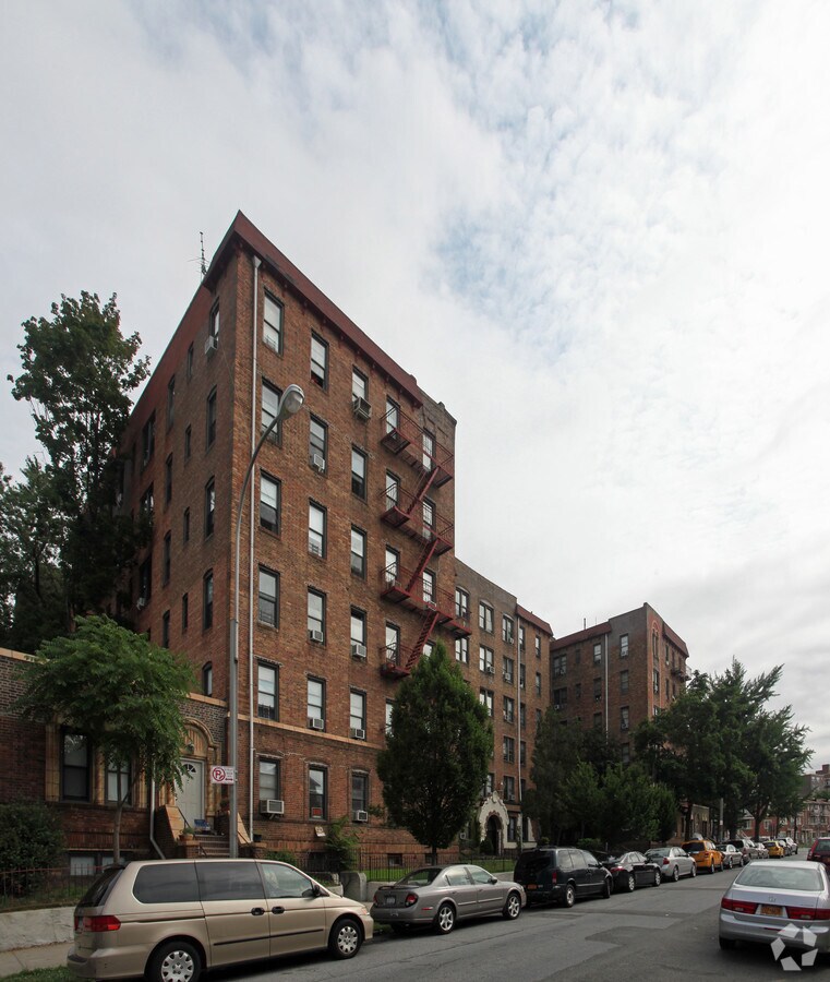 Photo - 170-49 Cedarcroft Rd Apartments