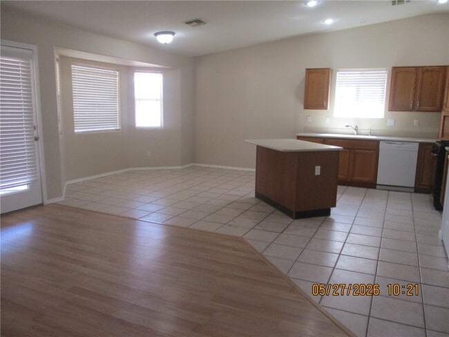 Photo - 1903 Owens Lake Dr