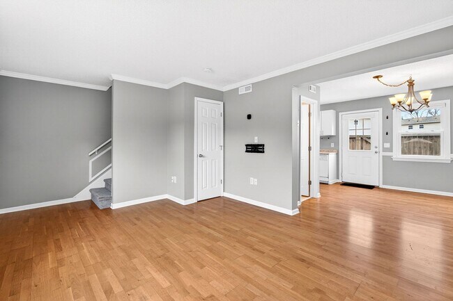 Photo - Quiet Retreat, Prime Location!