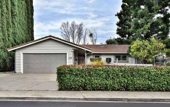 Photo - 498 Nut Tree Ct