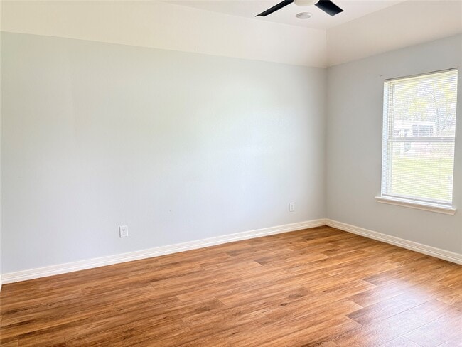 Photo - 16210 Longwood Spr