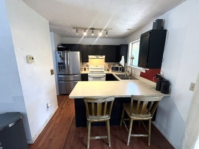 Photo - 1385 Suncrest Ct