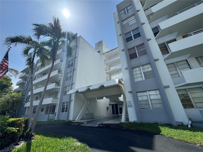Building Photo - 1080 94th St Unit 407 Rental