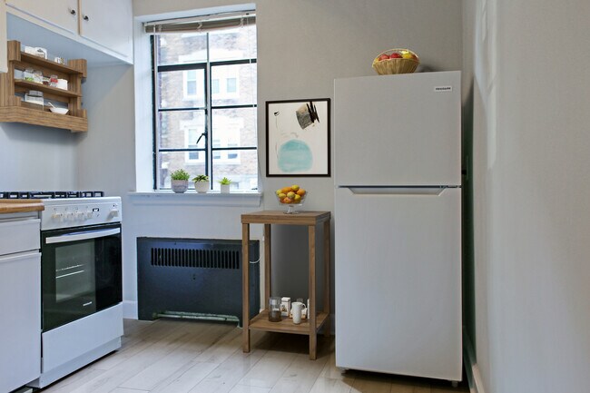 Photo - 97 Strathmore Rd Unit 2