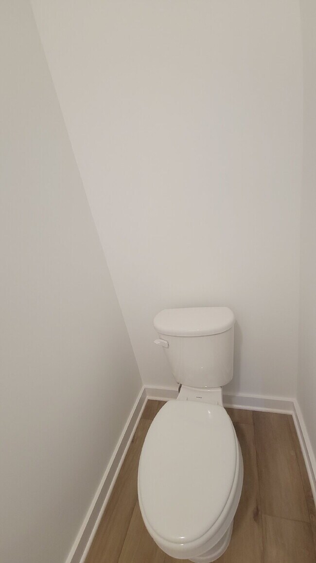 Photo - Section 8 Welcome!! "Chic Comfort Awaits: 3-Bedroom Haven with Granite Elegance in Huntsville"