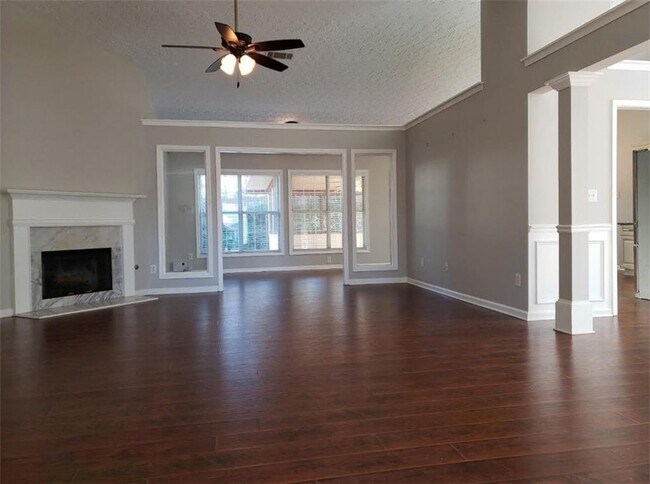 Photo - 2667 Leon Murphy Dr