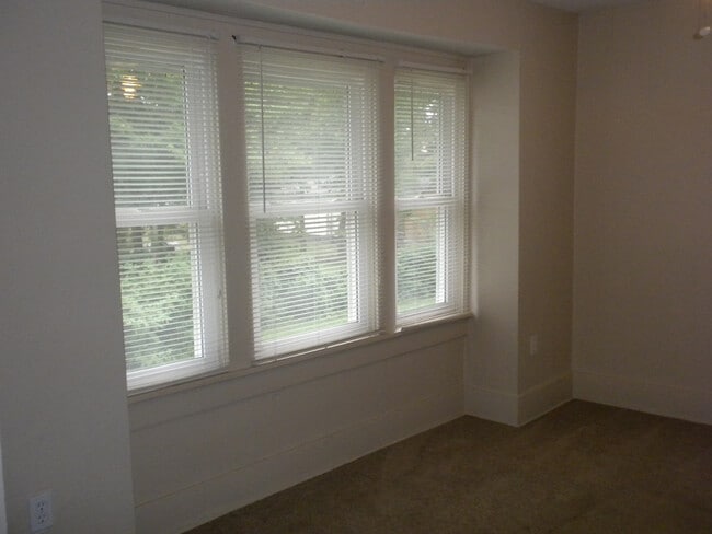 Photo - 2 bedroom/1 bathroom home