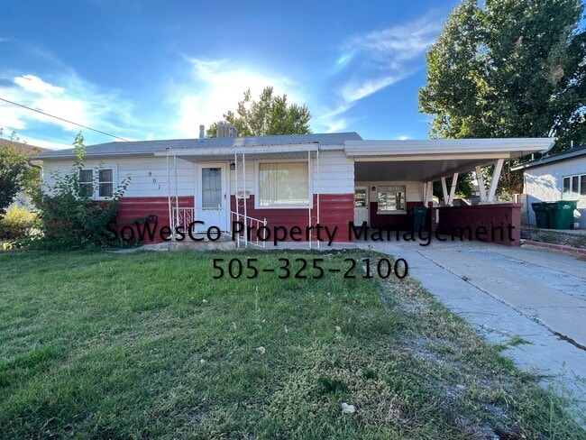 Building Photo - Three Bedroom Two Bath Home in Central Farmington
