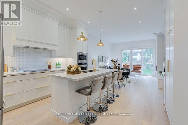 Photo - 16A Maple Ave N