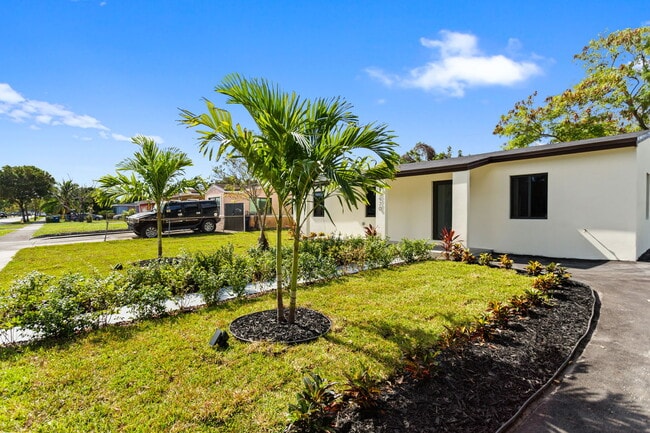 Photo - 15920 NW 17th Ave