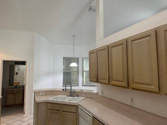 Photo - 815 Nelson Ave