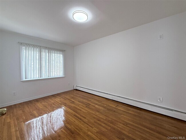 Photo - 14-38 144th Pl Unit 2nd Floor