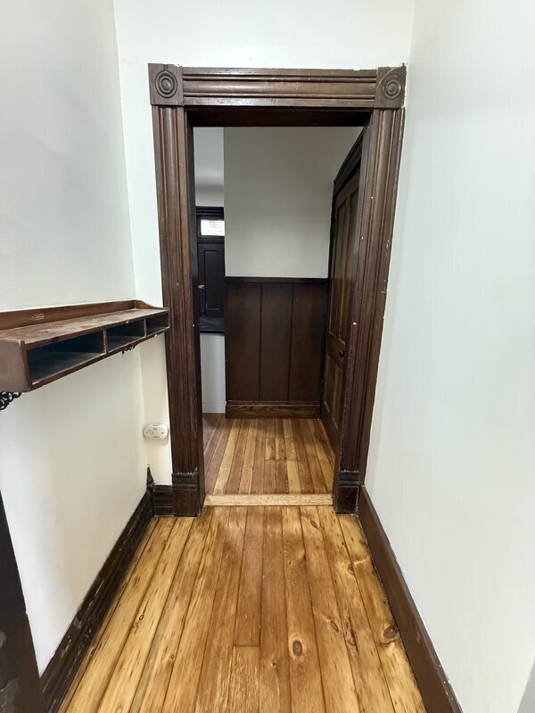 Photo - 187-189 E Whittier St