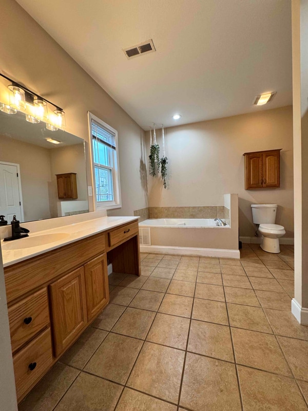 Photo - 804 Commonwealth Avenue