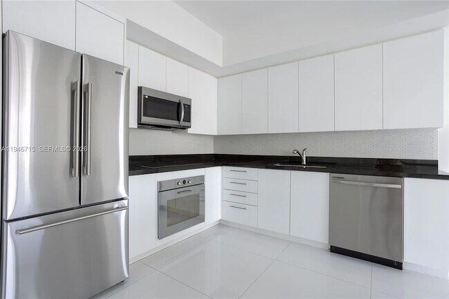 Photo - 92 SW 3rd St Unit 3512